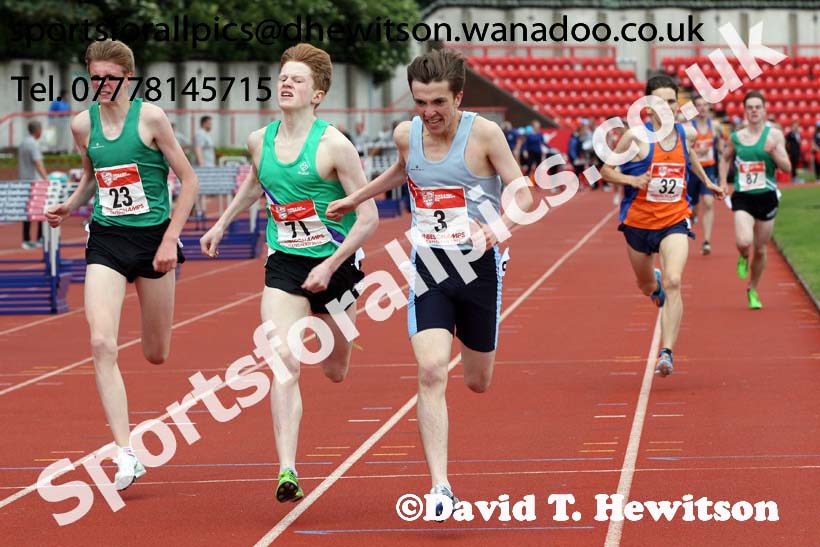 Senior boys 1500 metres hurdles, English Schools Track and Field. Photo: David T. Hewitson/Sports for All Pics